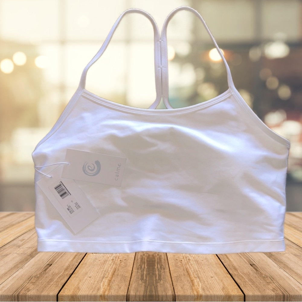 Calme ENDURANCE CROSS BACK
CAMI, Calme Sports Bra, XS White. NWT